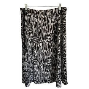 Jones Wear Midi Skirt Zebra Print Sz L Elastic Waist Black White Lined Flowy